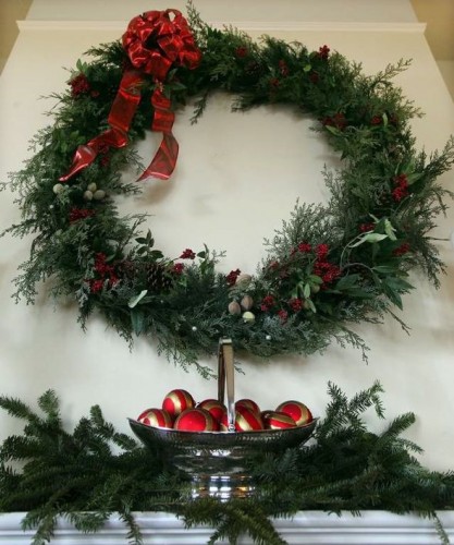 Living Room Christmas Mantel
