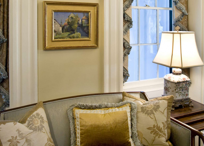 traditional-charleston-interior-design-1