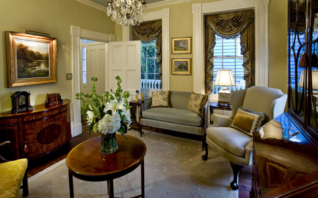 traditional-charleston-interior-design-4