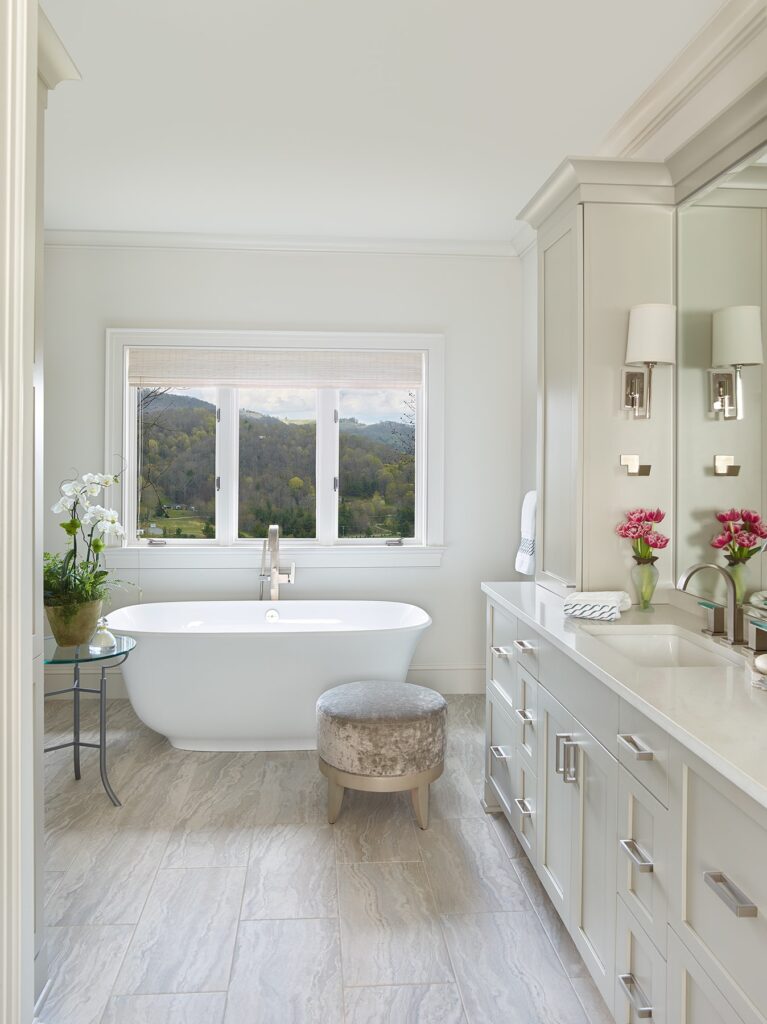 Home Tour: Mountain Interior Design
